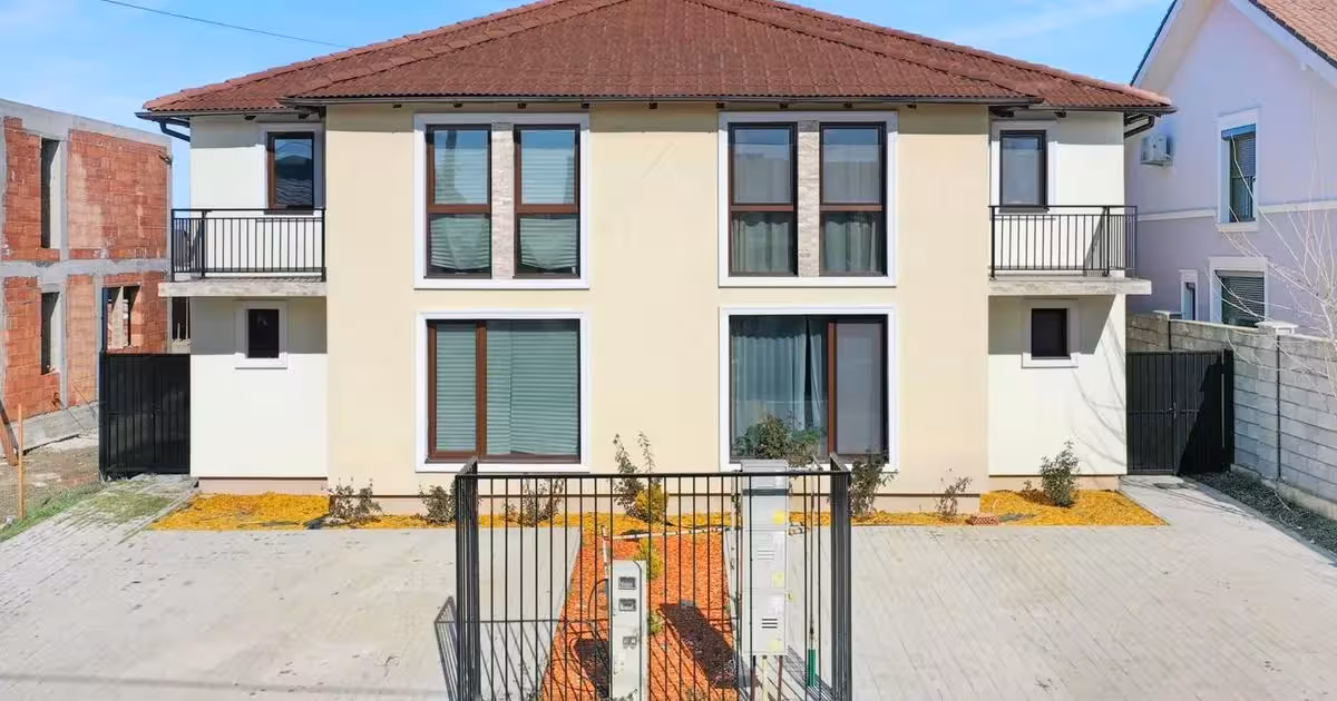 Duplex de vânzare cu 4 camere, mobilat în Dumbrăvița