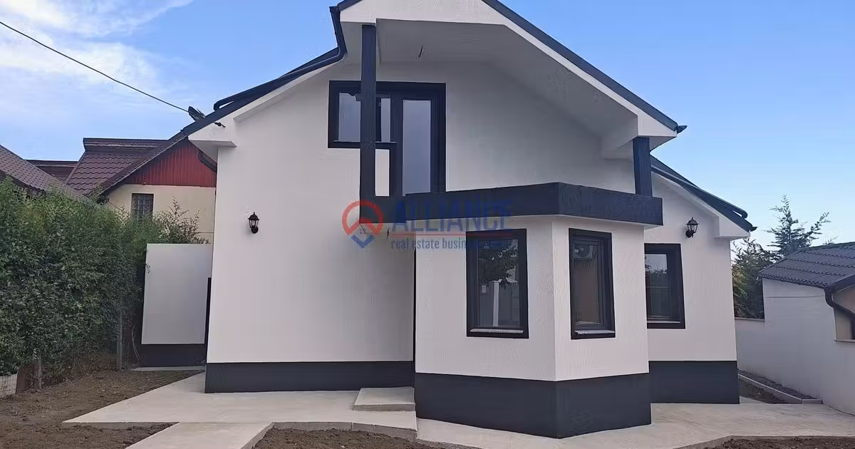 Casă de vânzare cu 5 camere în Valu lui Traian