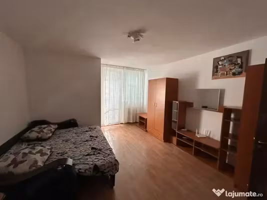 Garsonieră Titan