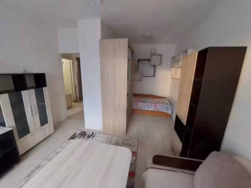 Garsoniera de inchiriat in zona Coresi
