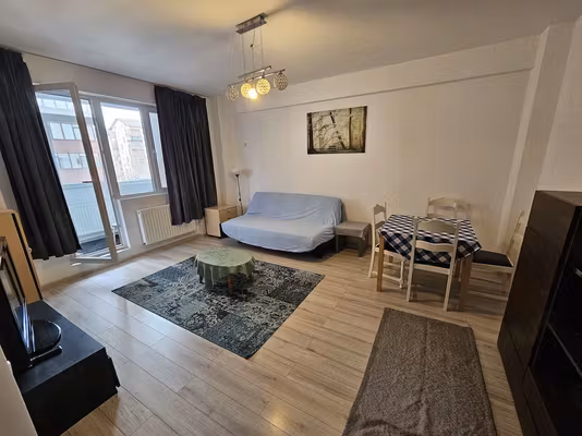 Apartament Rosu