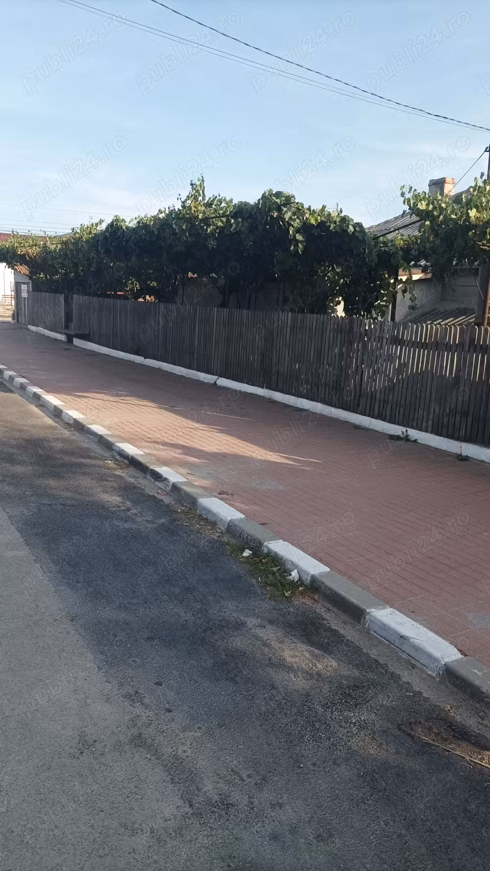 Casa cu 4 camere de vânzare în Tuzla