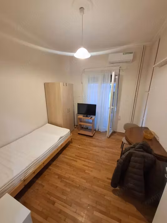 Garsonieră Bragadiru
