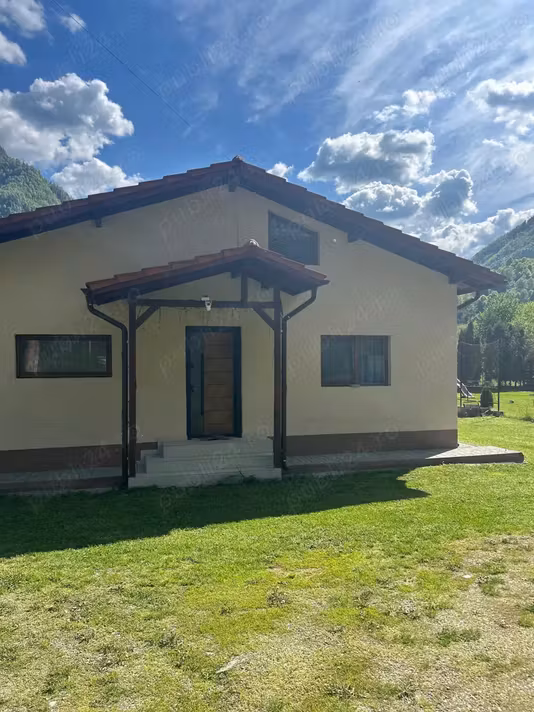Casă Brezoi