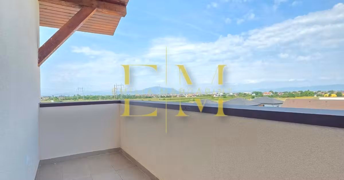Apartament de vânzare cu 2 camere în Sânpetru