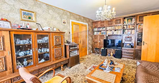 Apartament Titan