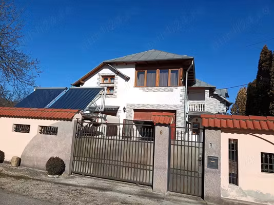 Casă Pucioasa