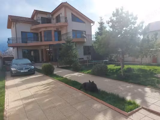 Casă Navodari