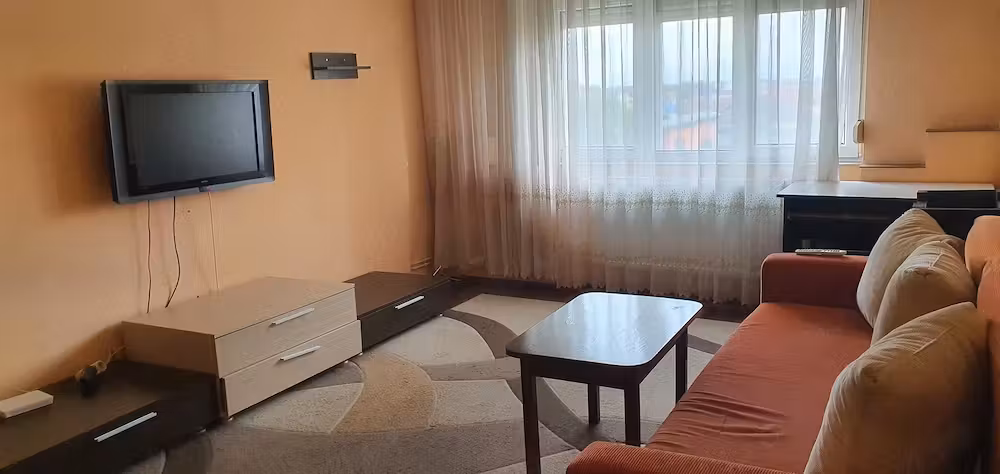 proprietar inchiriez apartament 3 camere complect mobilat si utilat in TIMISOARA zona Soarelui.