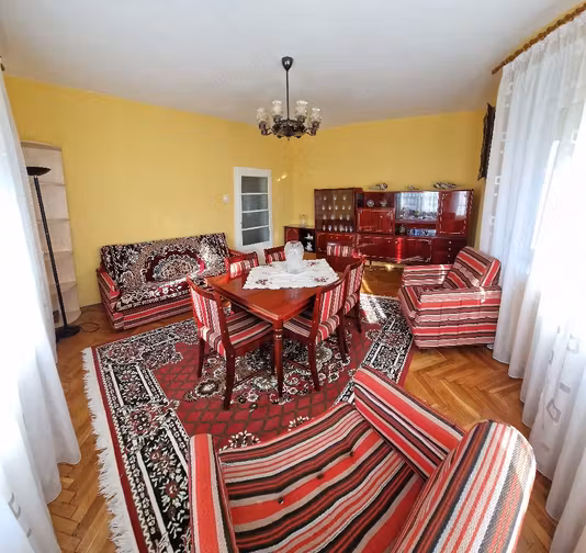 Casă Medias