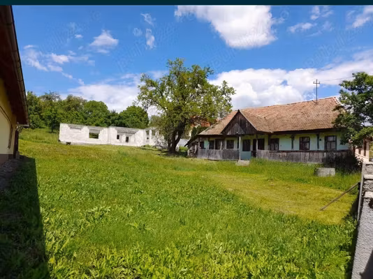Casă Lunca