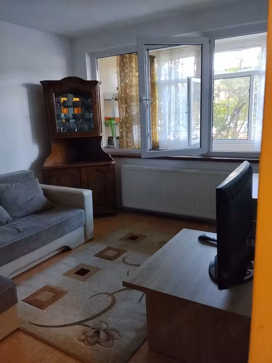 Apartament Pța Rahovei- Bl. M. Viteazu