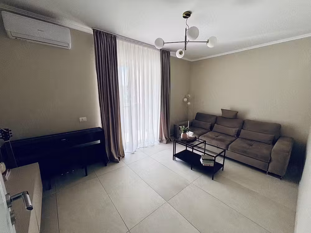 Proprietar vand apartament 2 camere   Giroc (Aleea cu Plopi, 2024)