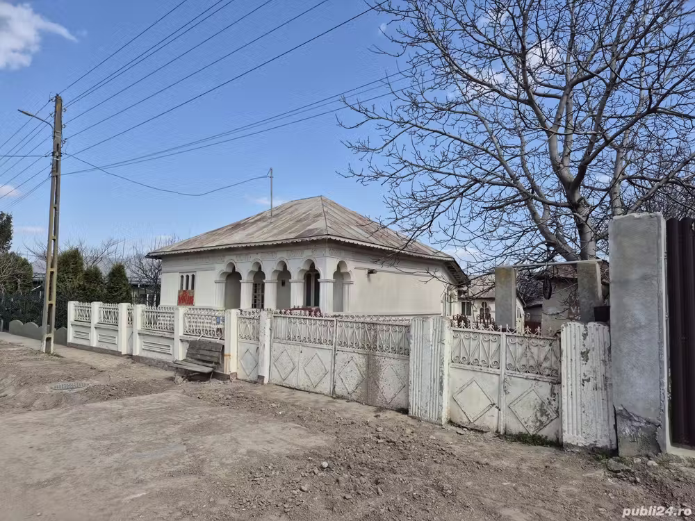 Casă de vânzare