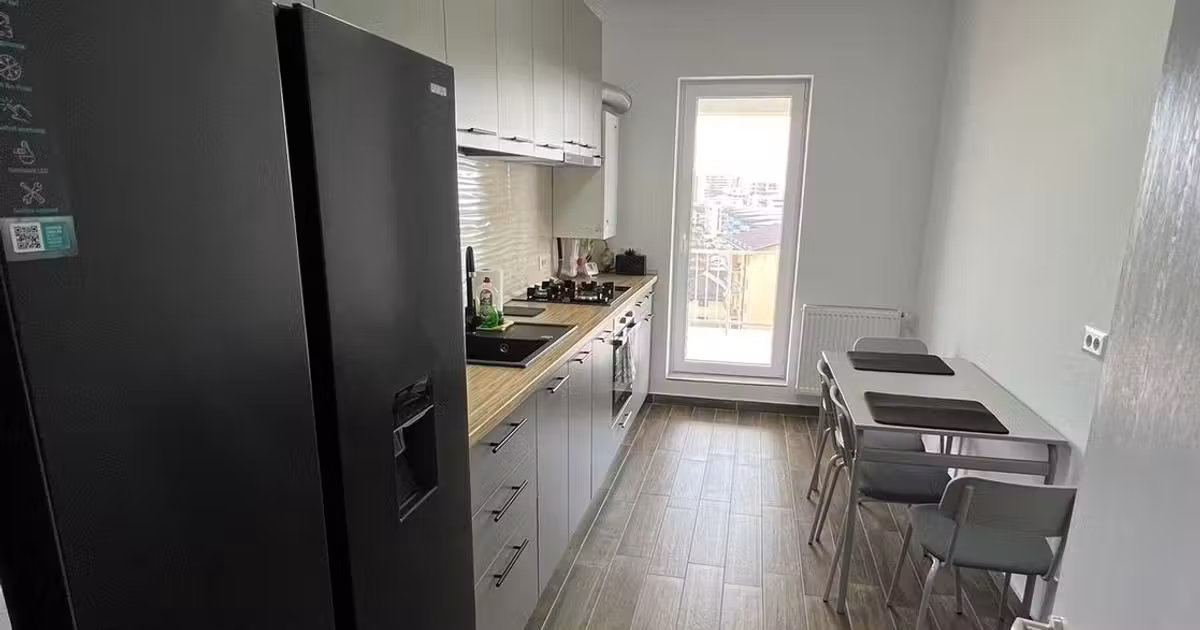 Apartament de vânzare cu 2 camere în zona Titan, Sector 3
