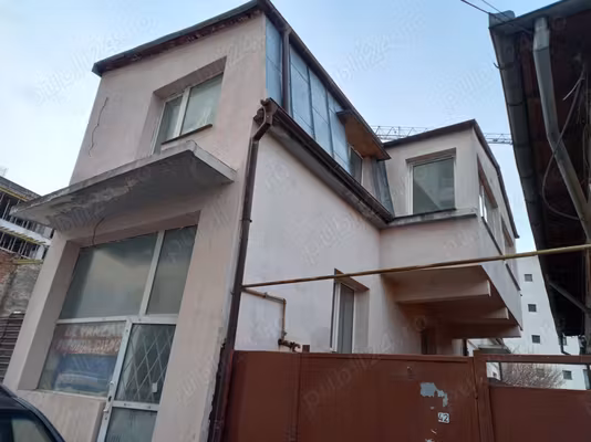 Casă Sector 5