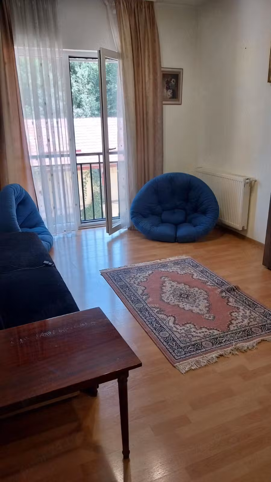 inchiriez apartament 2 camere