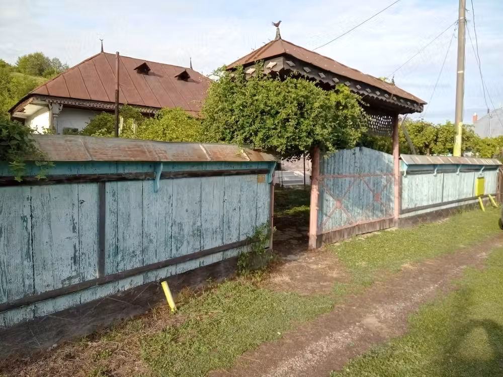 Casa locuibila + curte si gradina - Solont, Bacau