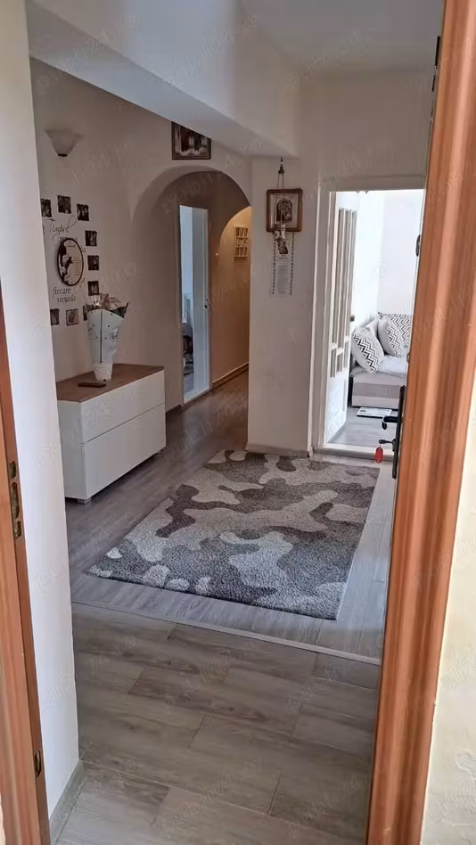 Apartament Parava