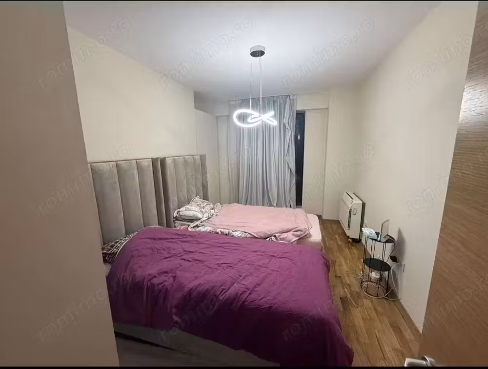 Apartament de vanzare cu doua camere zona Pacii