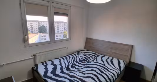 Apartament Militari
