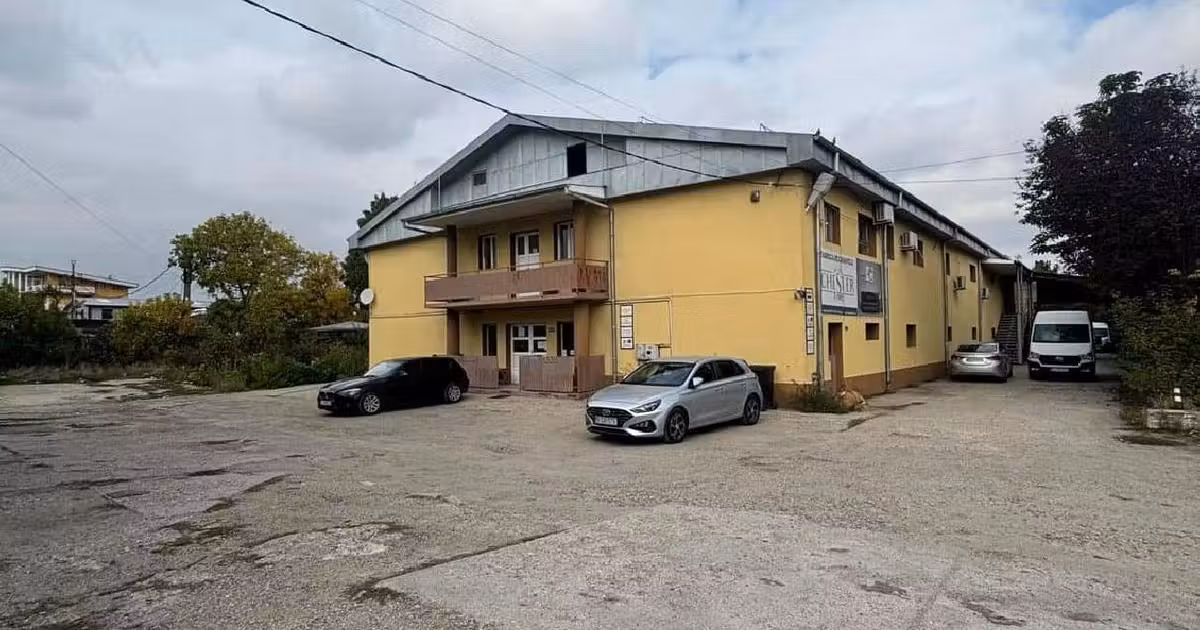 Spațiu industrial de vânzare 2000 mp în zona Sud, Craiova