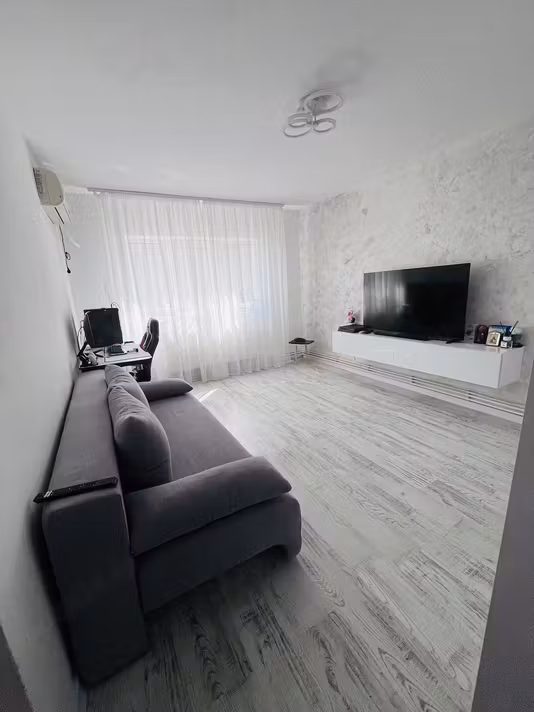 Apartament 800