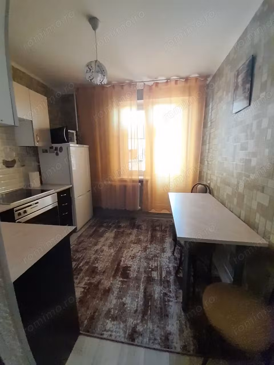 De inchiriat apartament cu 2 camere in zona Aradului