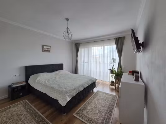 Apartament Floresti