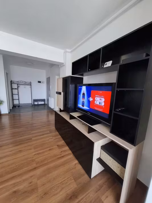 Apartament Tractorul
