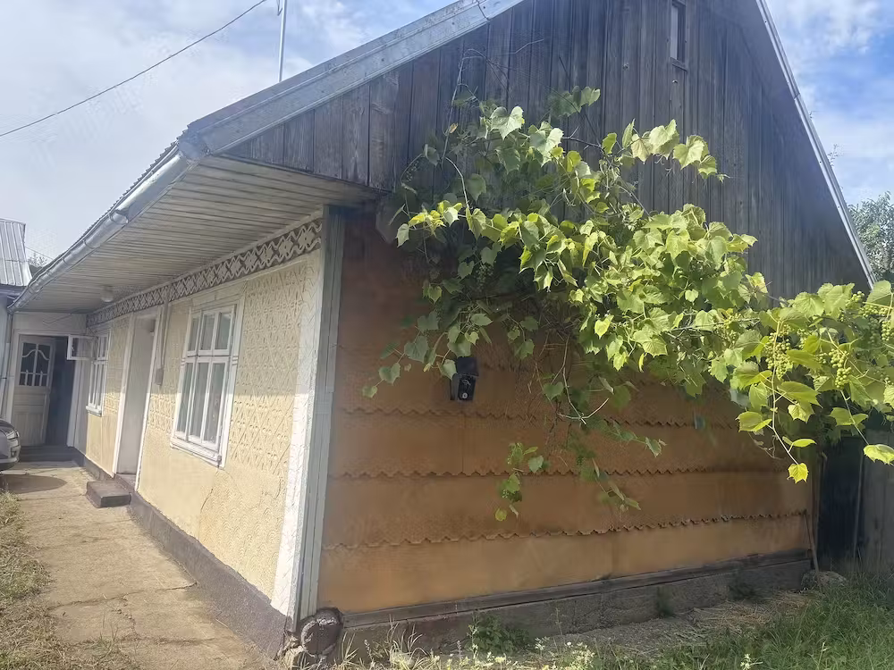Casă · 4 camere · 120 m², Negostina, Siret