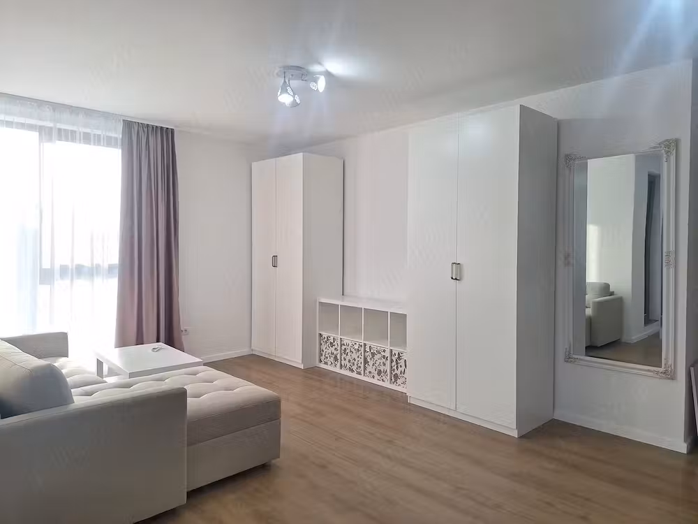 Ap 2 camere - 52mp, parcare - str. Leandrului nr 2