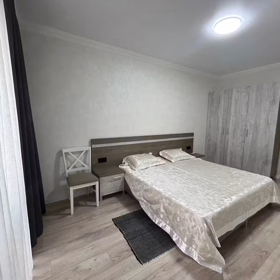 Garsoniera de inchiriat in zona Dristor