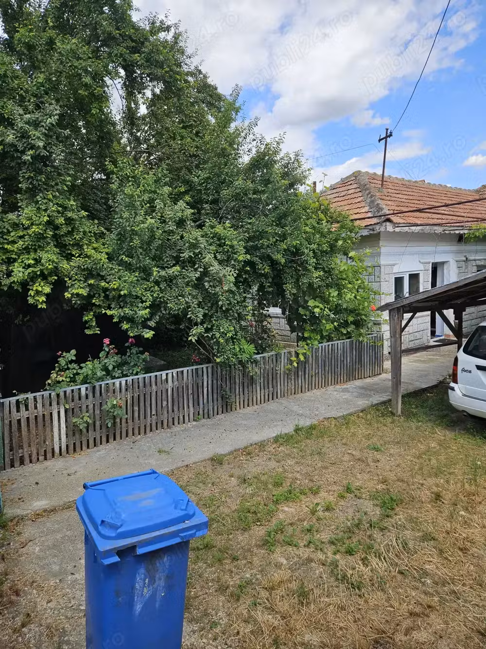 Casă de vânzare, com. Mărăcineni, sat Potoceni, jud. Buzău