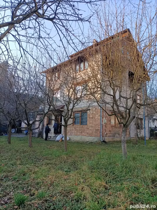 Casă Central