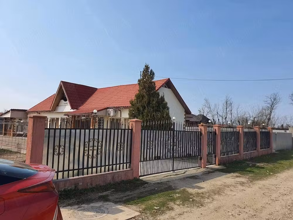 Casă din bolțari,2012, cu 4 camere