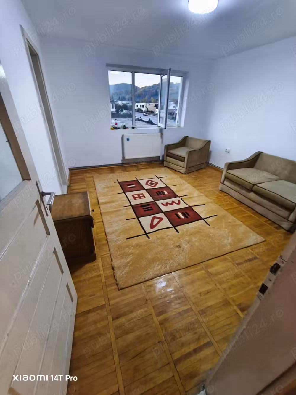 Vand Apartament 3 Camere
