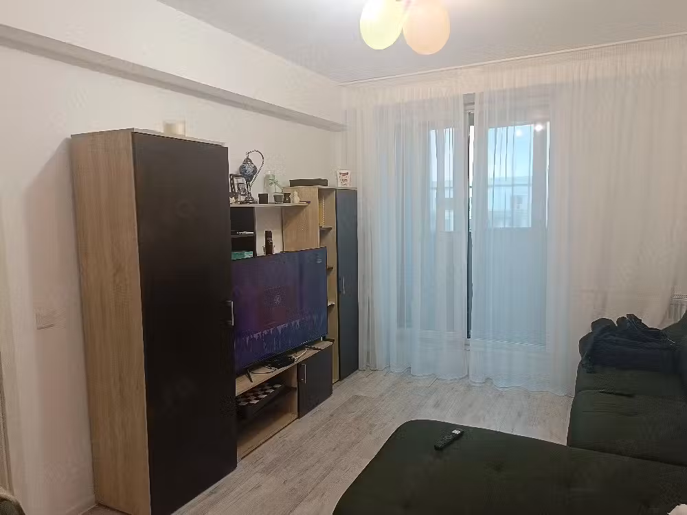 direct proprietar vand inchiriez apartament 2 camere plus loc parcare