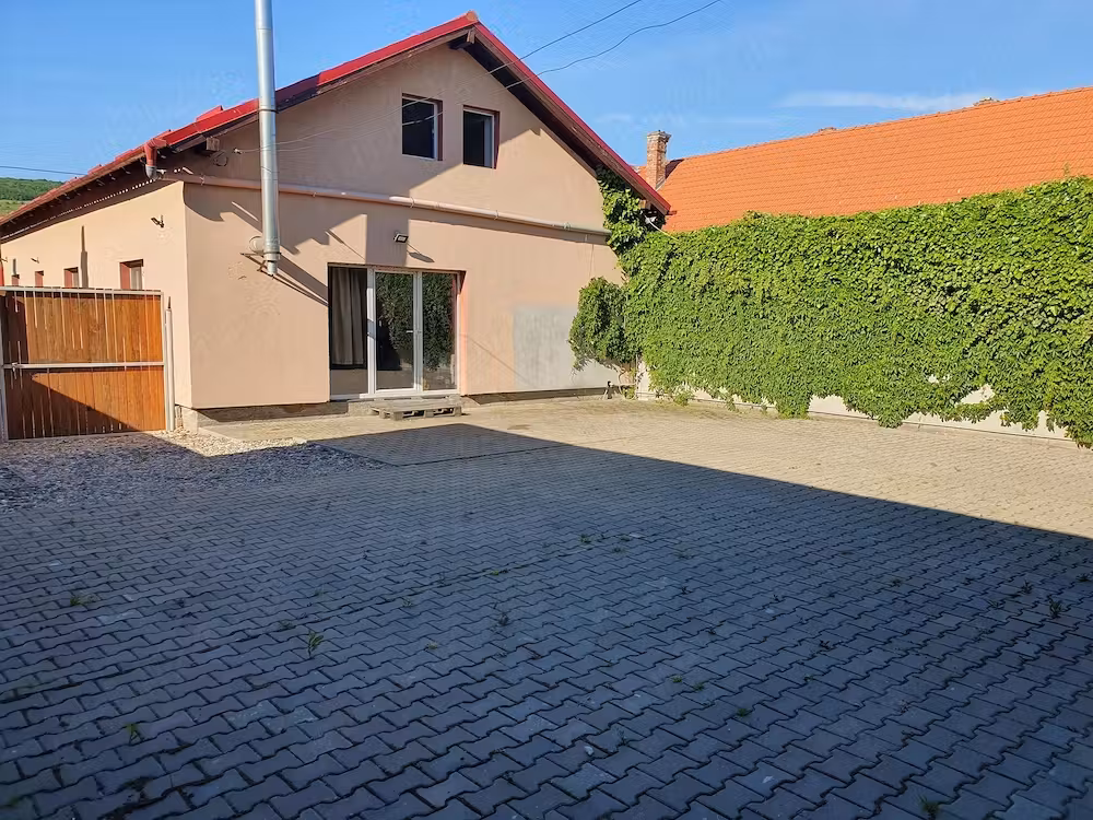 Vând casă semifinisată Aghiresu Sat, Jud  Cluj