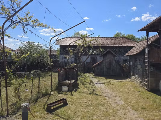Casă Dealu Mare (Galicea)