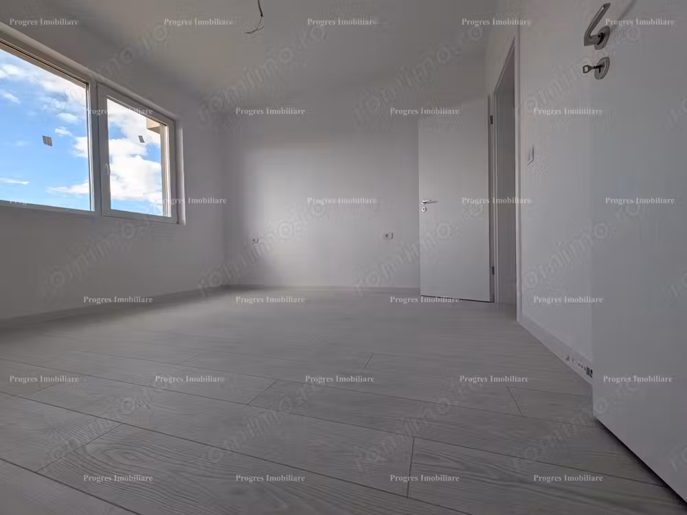 Apartament 3 camere + debara + dressing - Giroc - 86.000 Euro - parcare inclusa