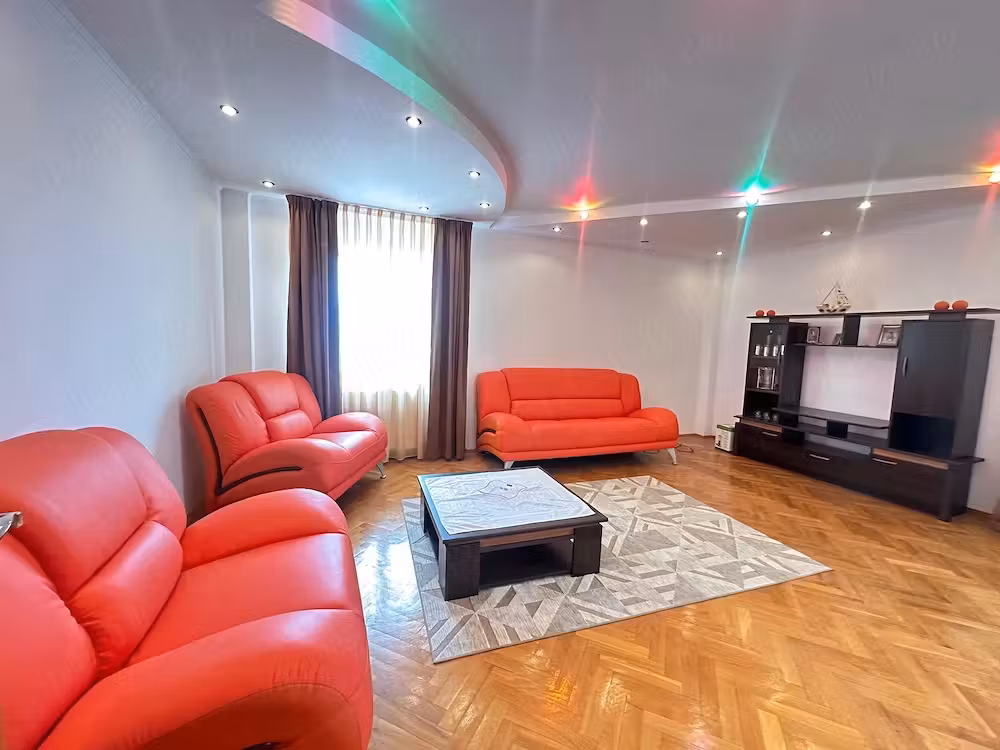 Apartament 3 camere de închiriat | I.C. Frimu   zona CinCin