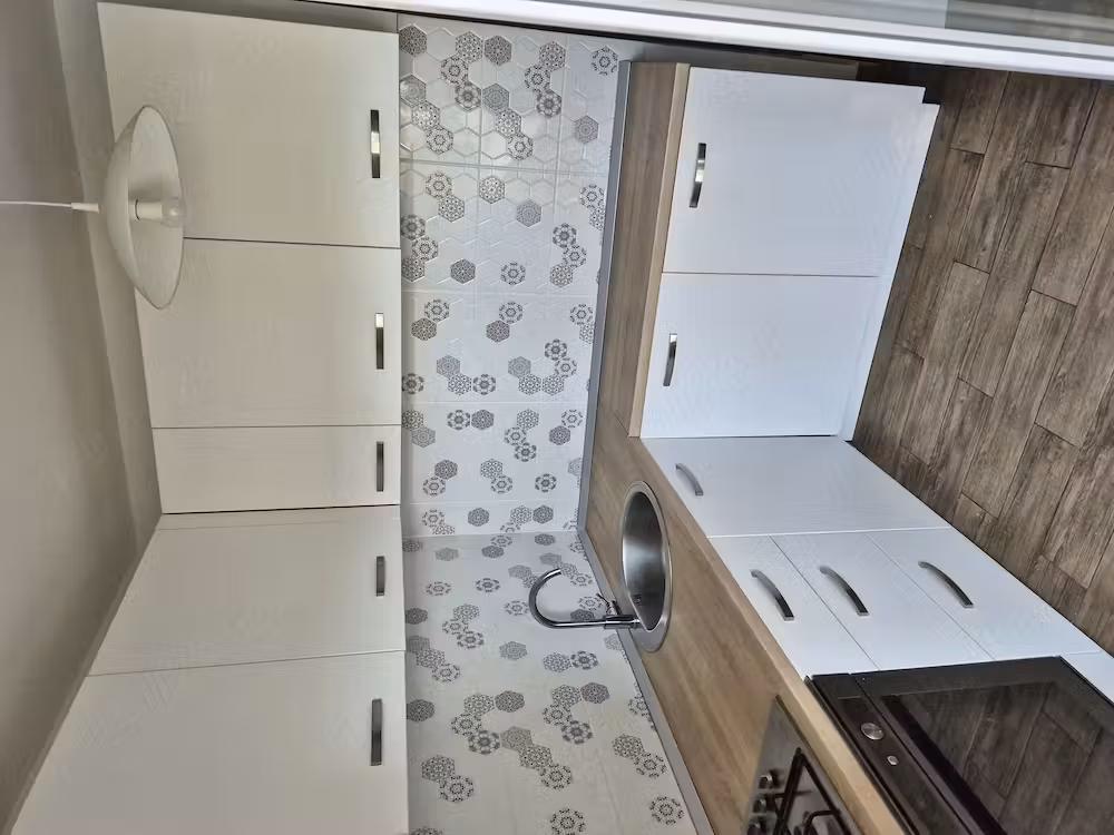 Inchiriez apartament 2 camere
