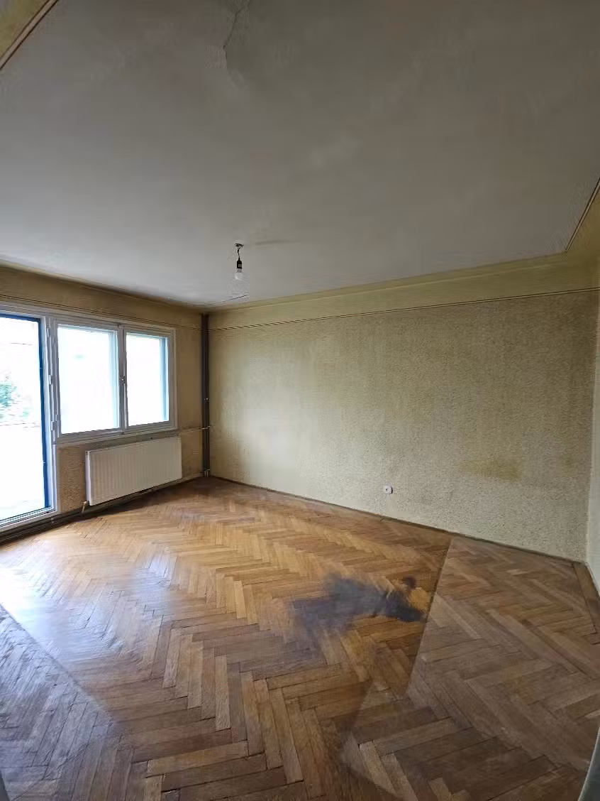Proprietar De vânzare apartament cu 2 camere decomandate, str. Uranus, Astra, Brașov