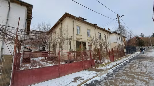 Apartament Scoala 1
