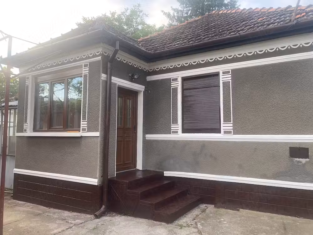 Vind casa in Cuvin