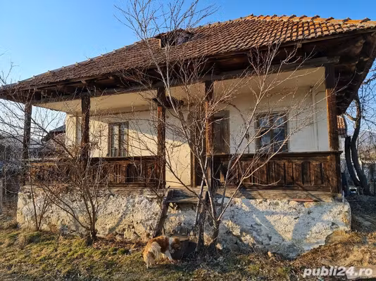 Casă Costesti