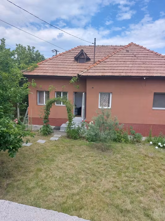 Casă Bujoreni