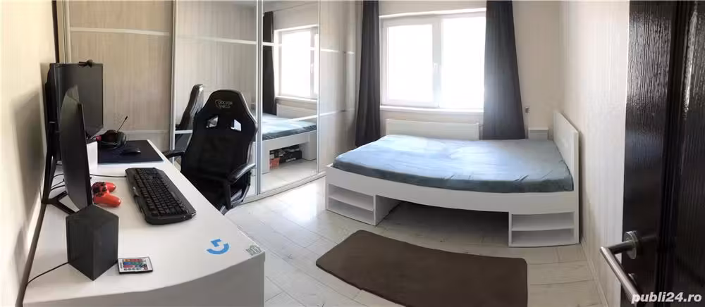 Vand apartament trei camere