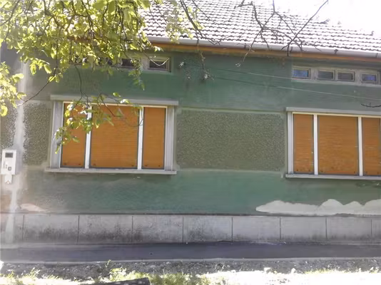 Casă Belint